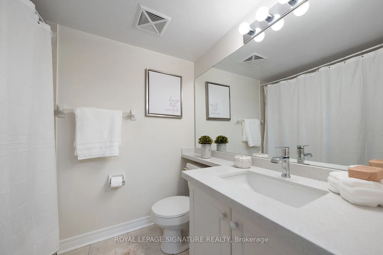 212 Eglinton Avenue E, #605