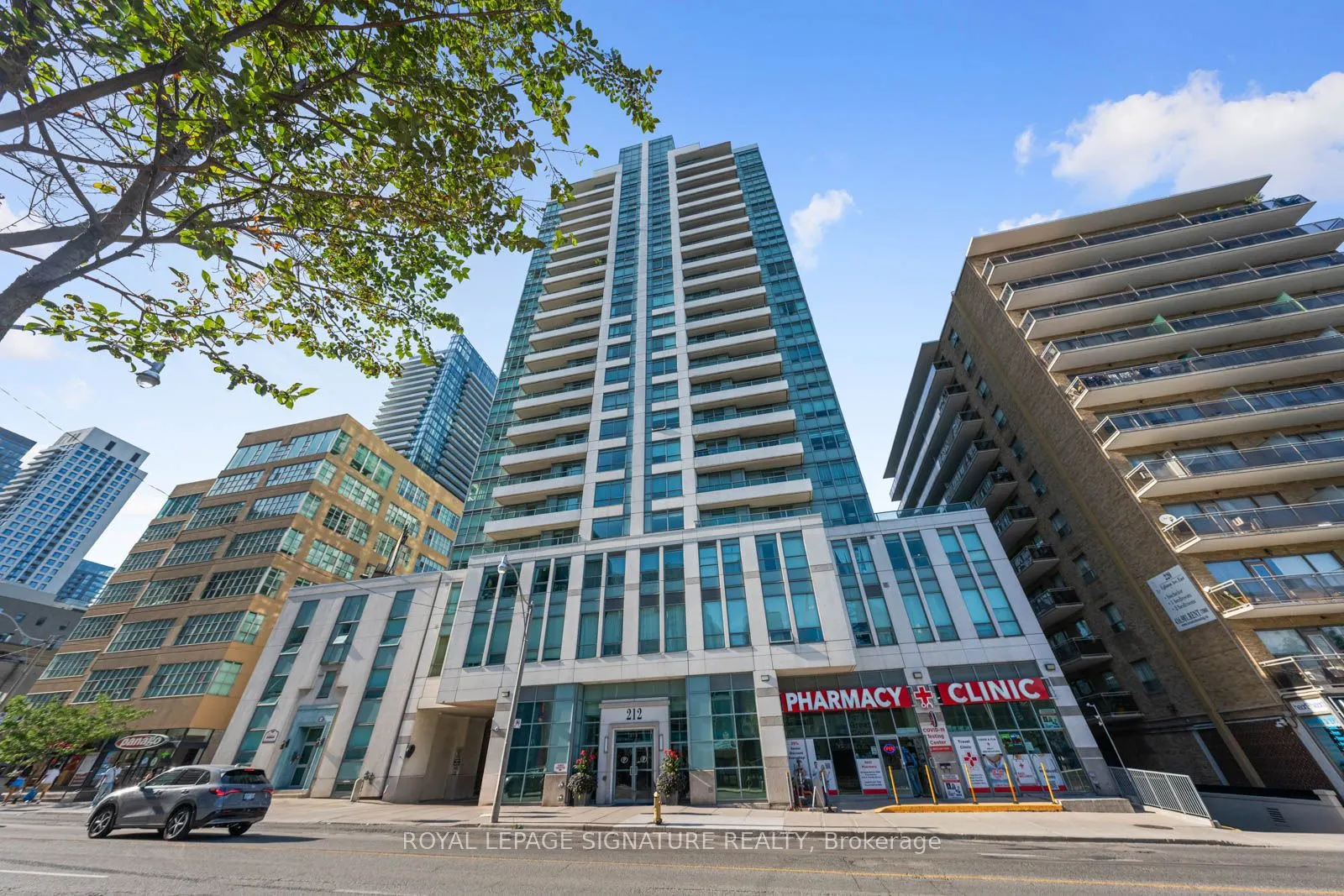 212 Eglinton Avenue E, #605