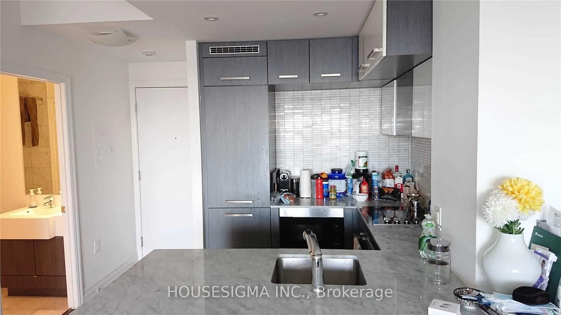 8 The Avenue, #3509