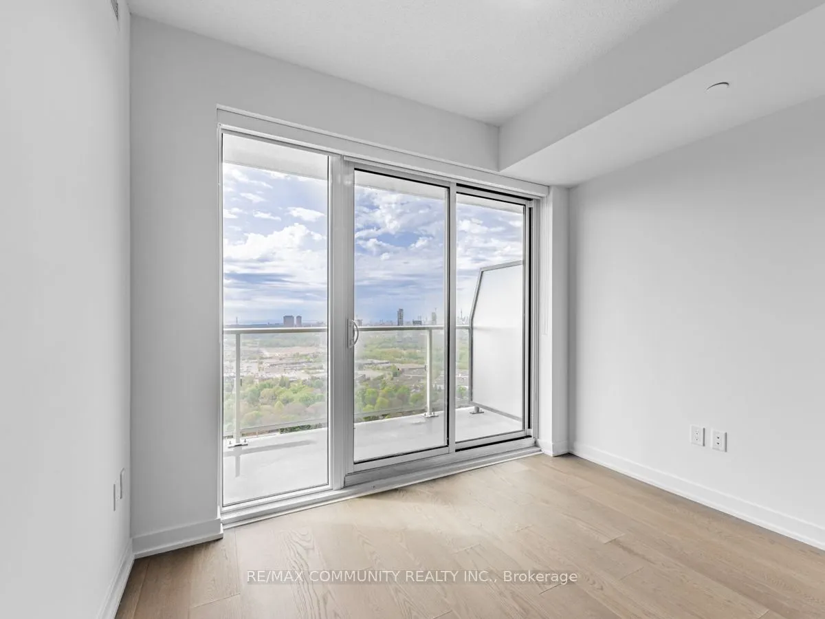 50 O'Neill Road E, #3001