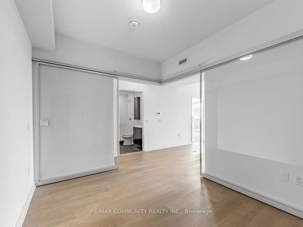 50 O'Neill Road E, #3001