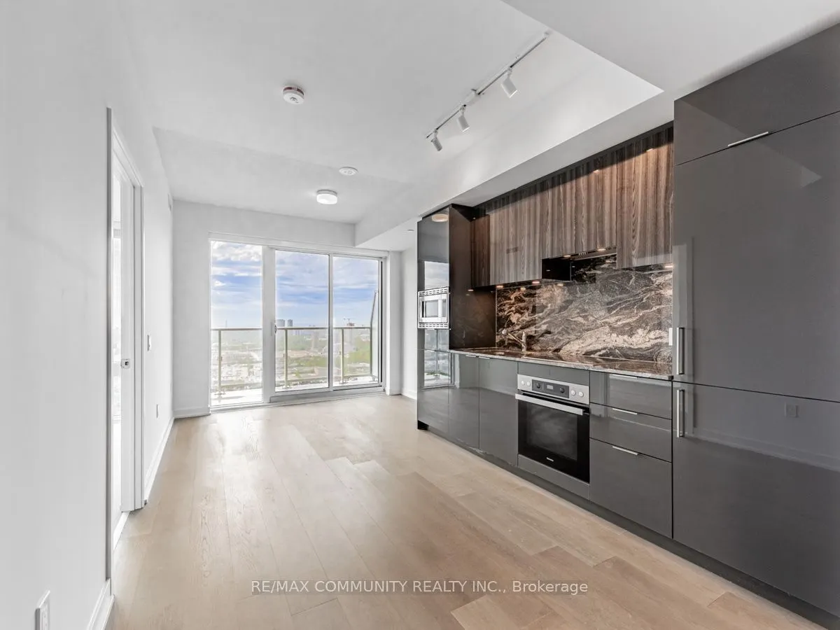 50 O'Neill Road E, #3001