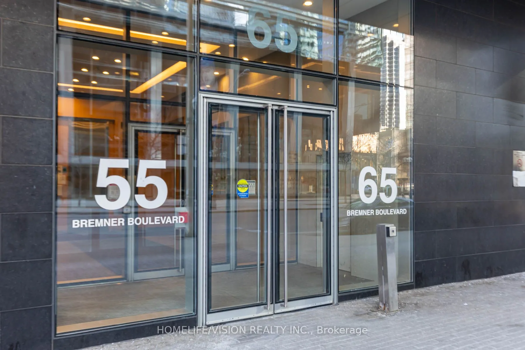 55 Bremner Boulevard E, #3909