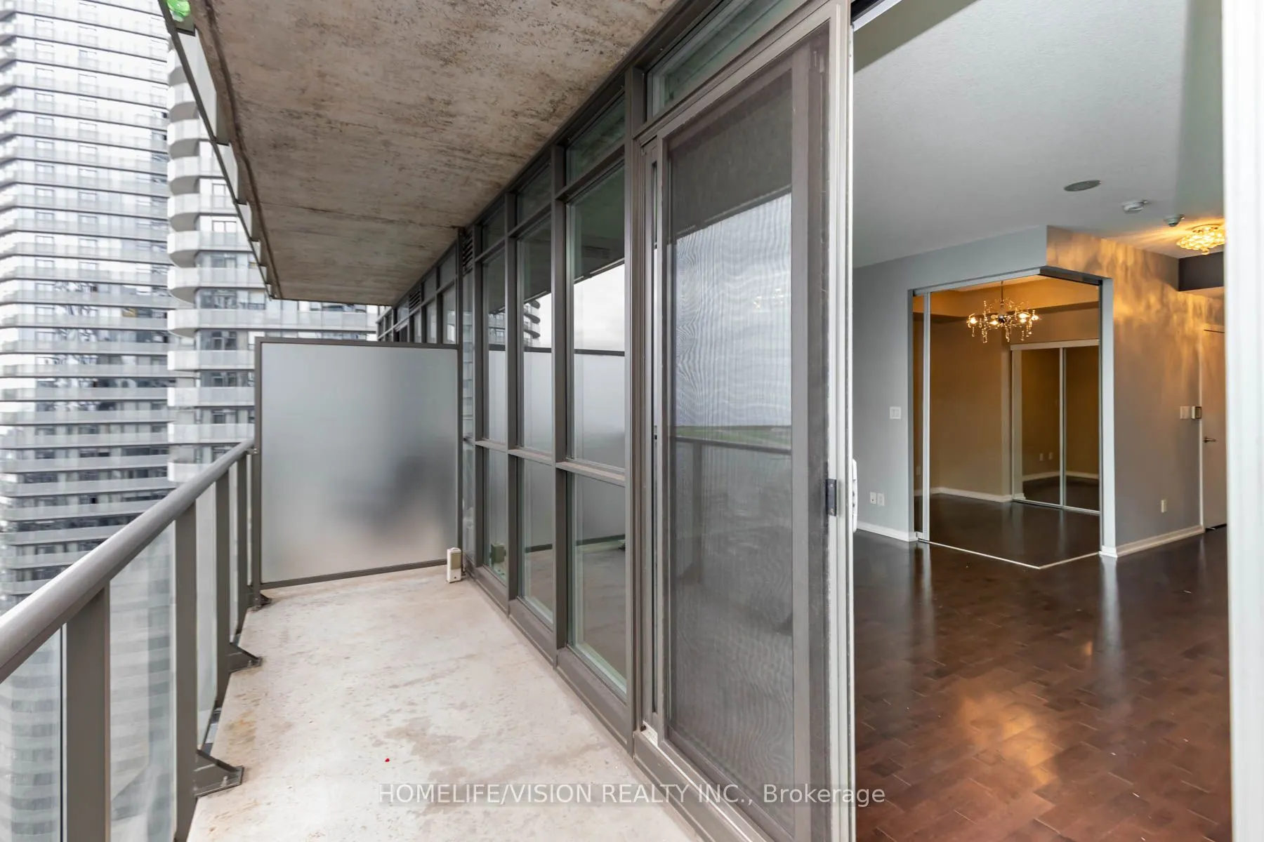 55 Bremner Boulevard E, #3909