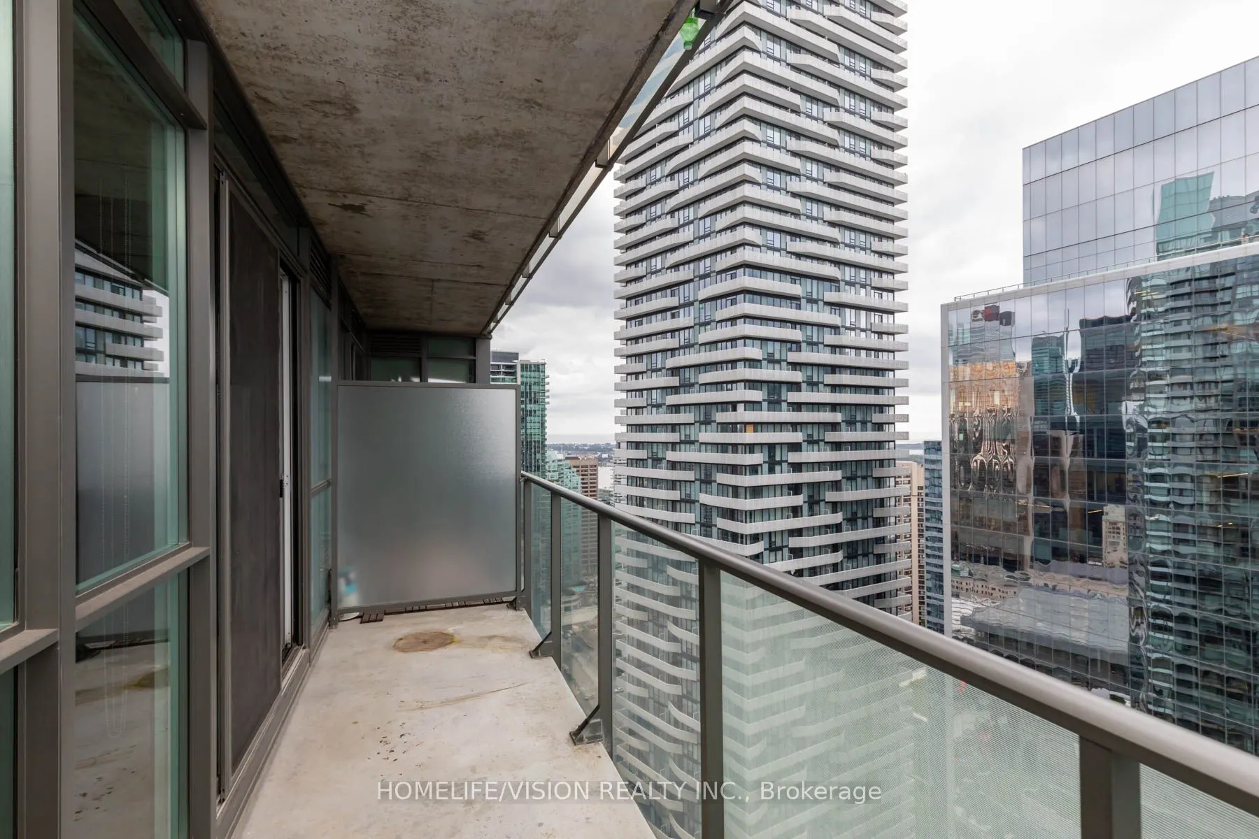 55 Bremner Boulevard E, #3909