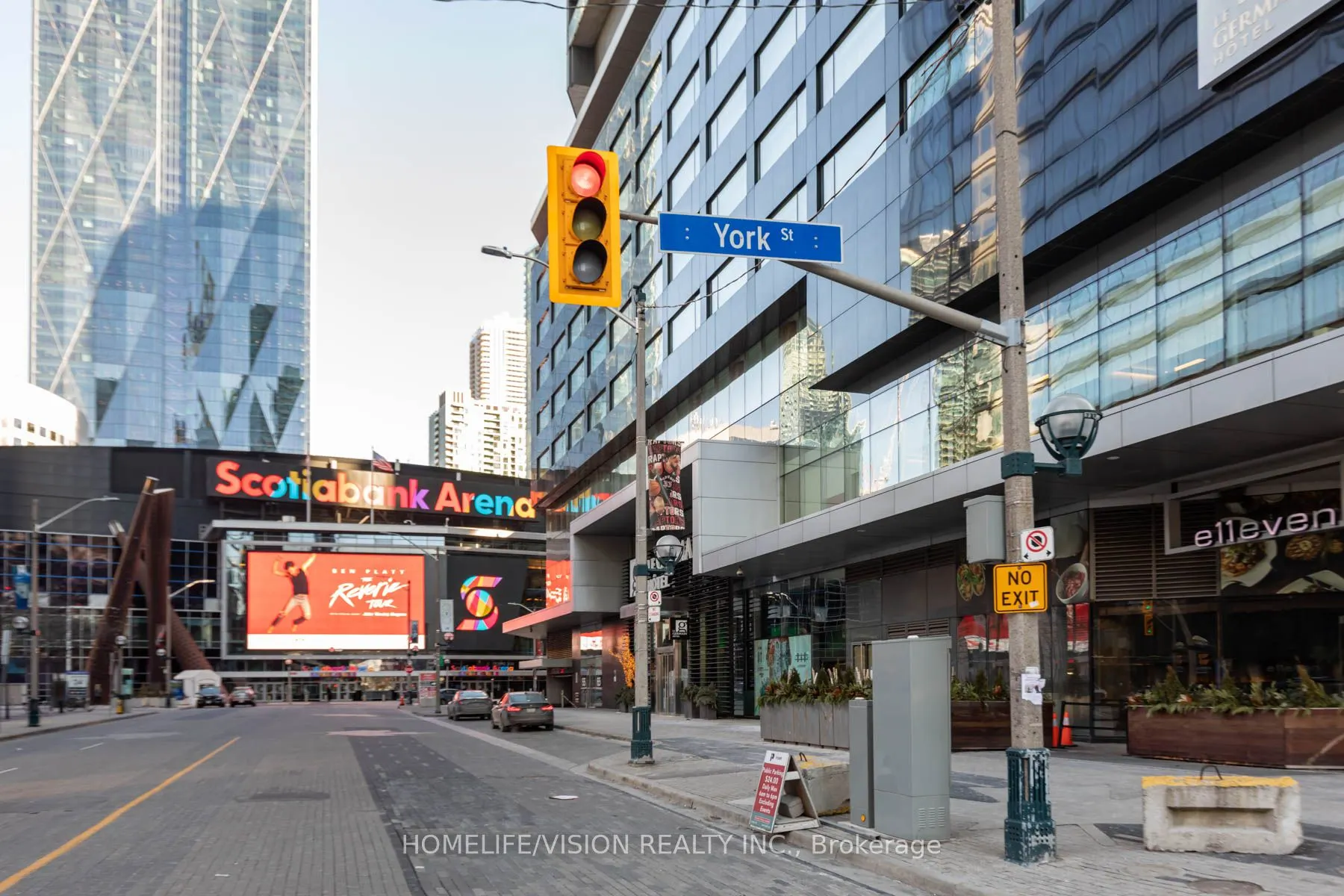 55 Bremner Boulevard E, #3909