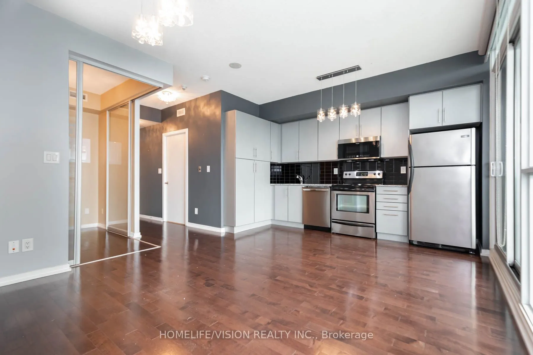 55 Bremner Boulevard E, #3909