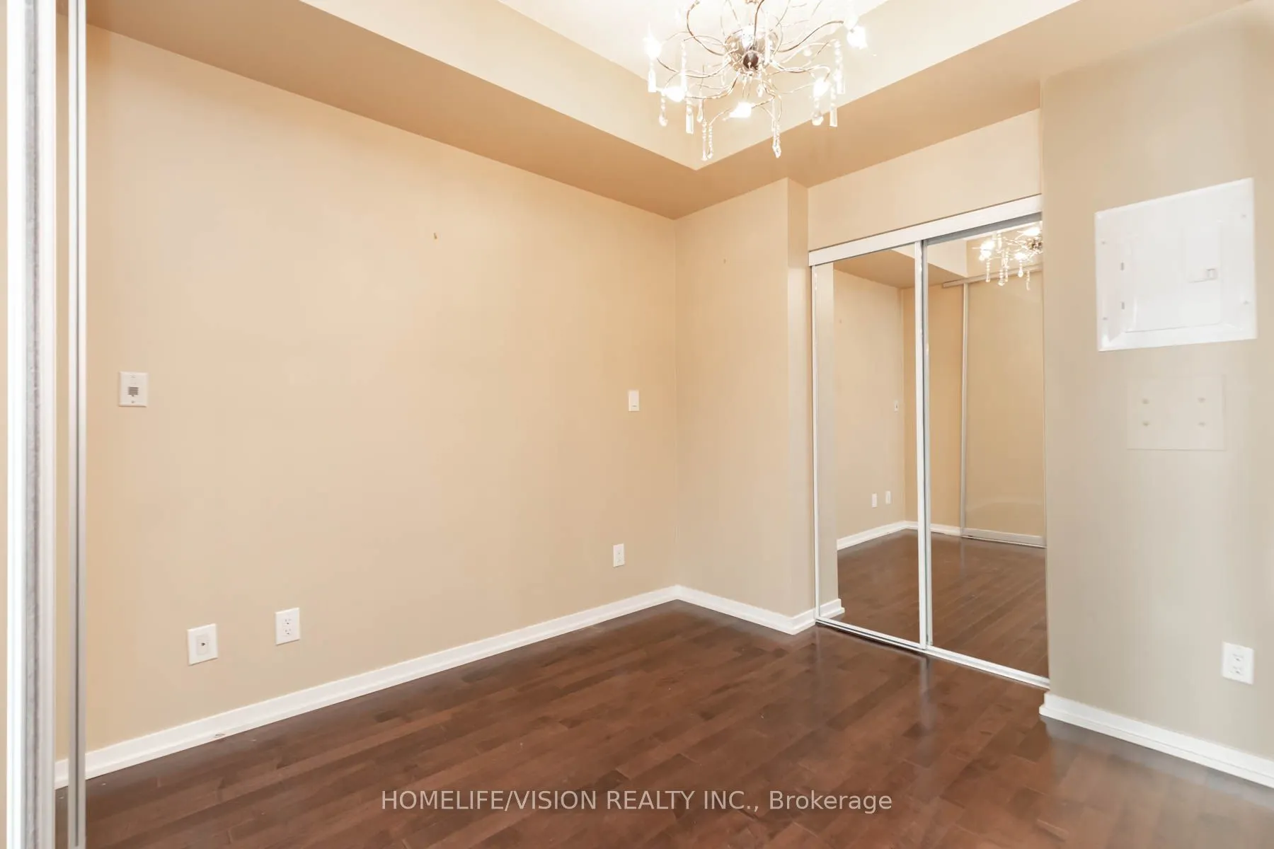 55 Bremner Boulevard E, #3909