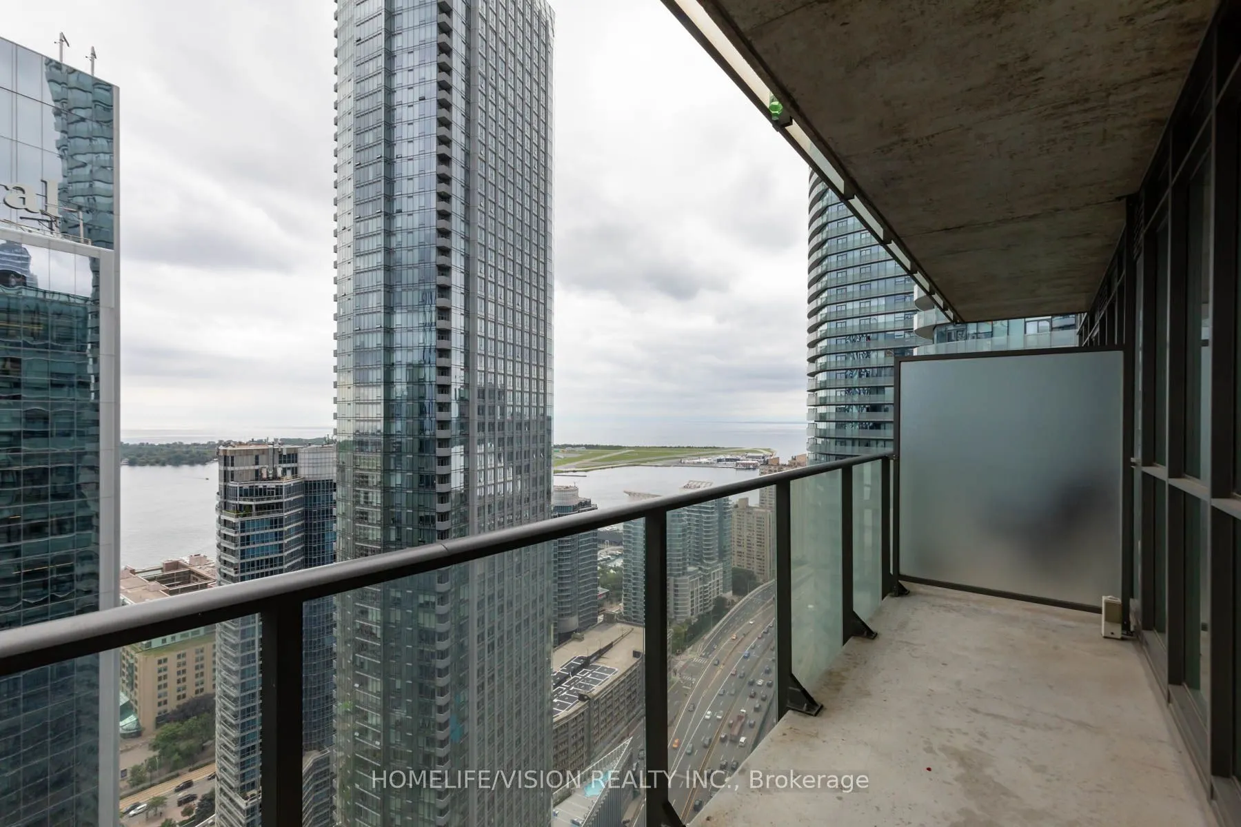 55 Bremner Boulevard E, #3909