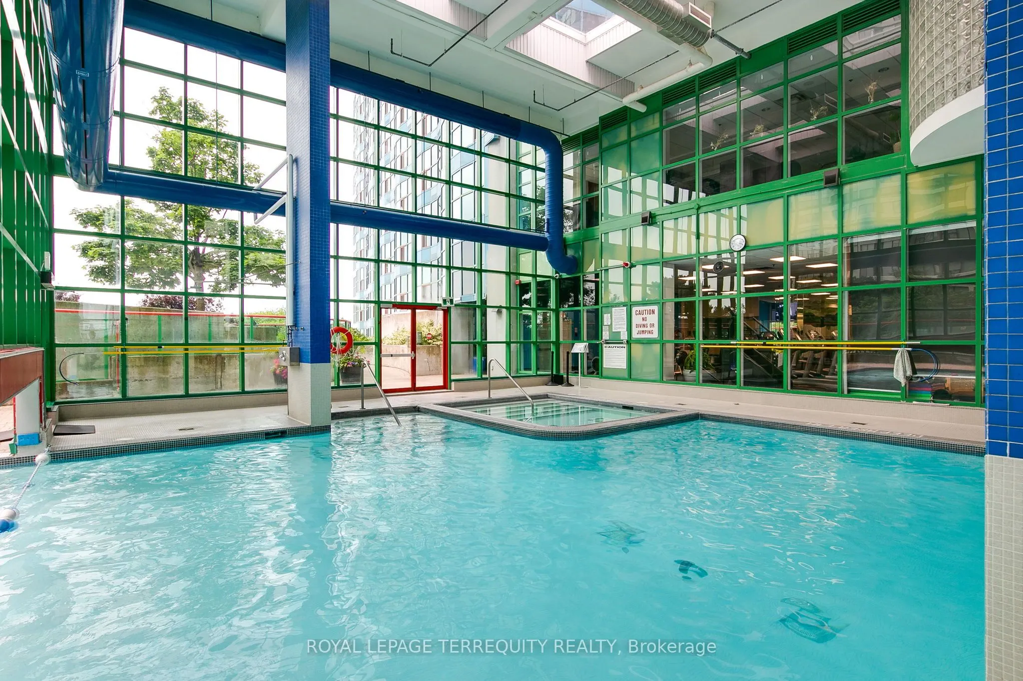 77 Harbour Square, #2707