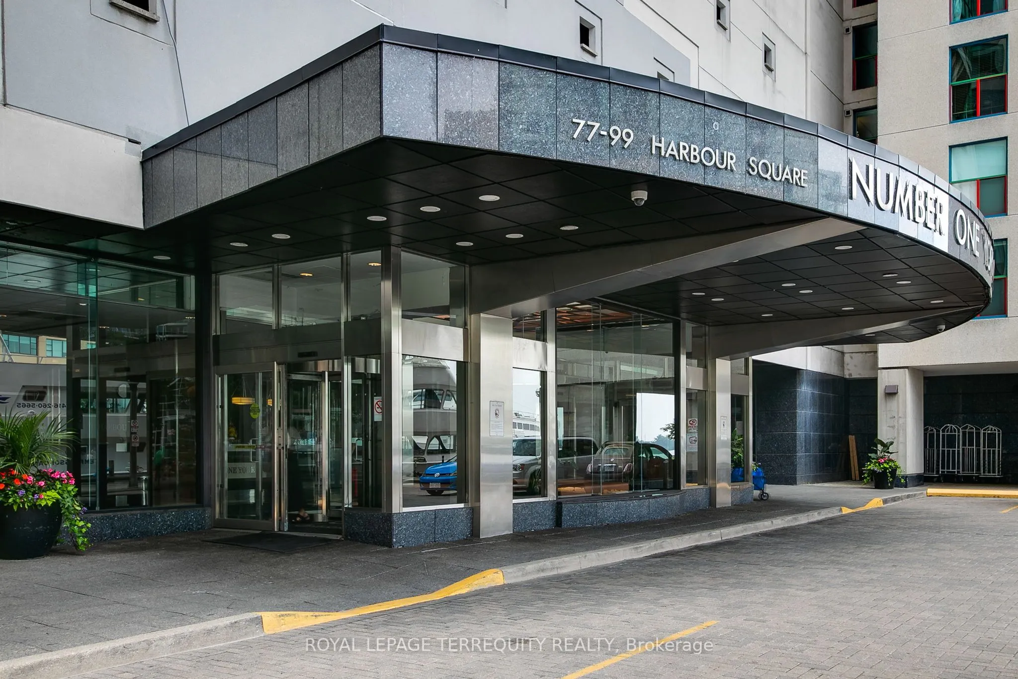 77 Harbour Square, #2707