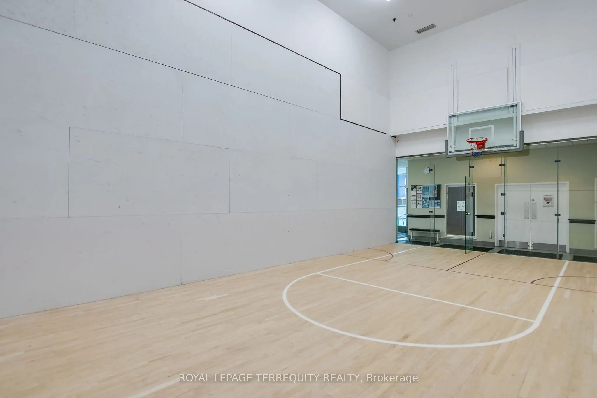 77 Harbour Square, #2707