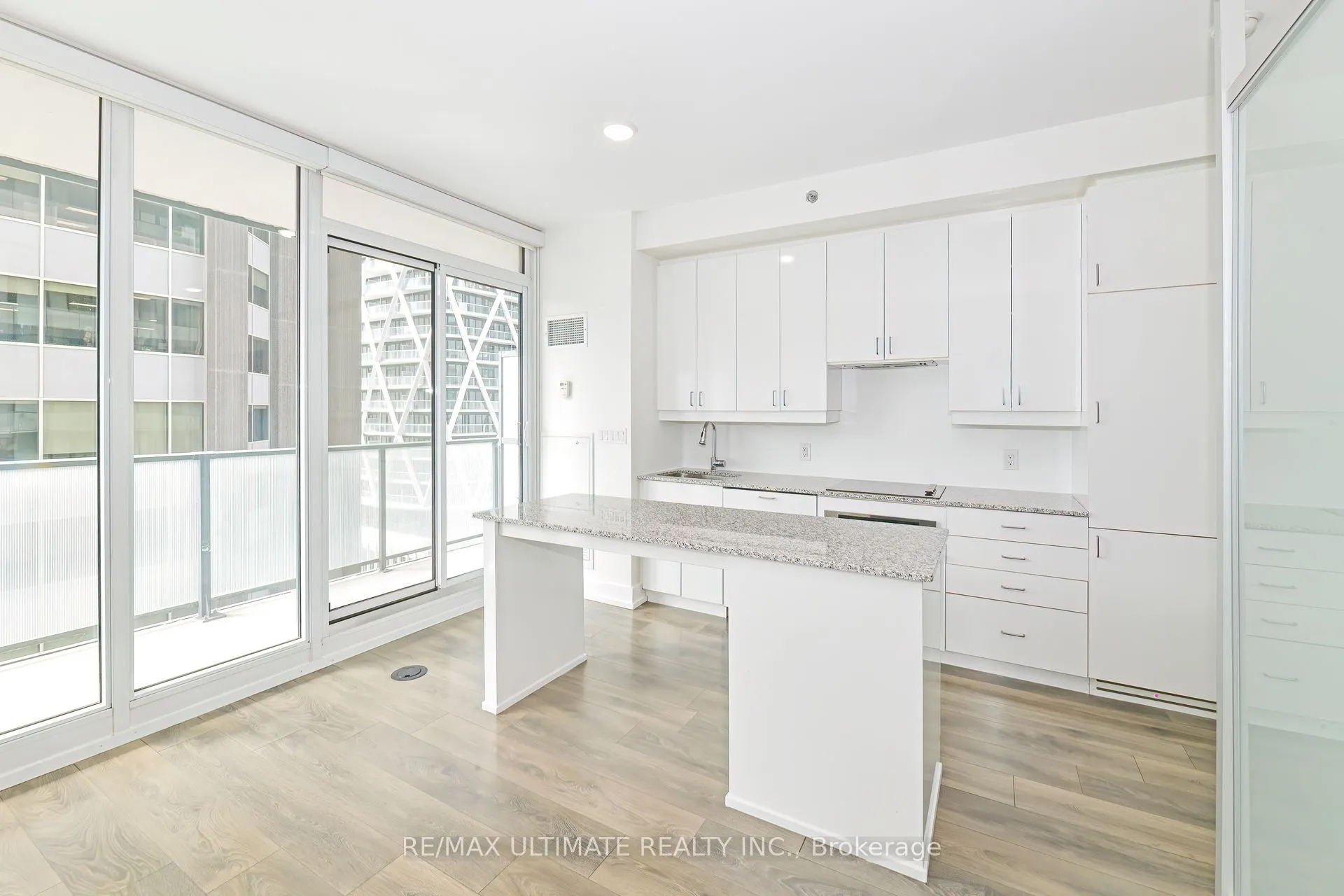 426 University Avenue, #1106