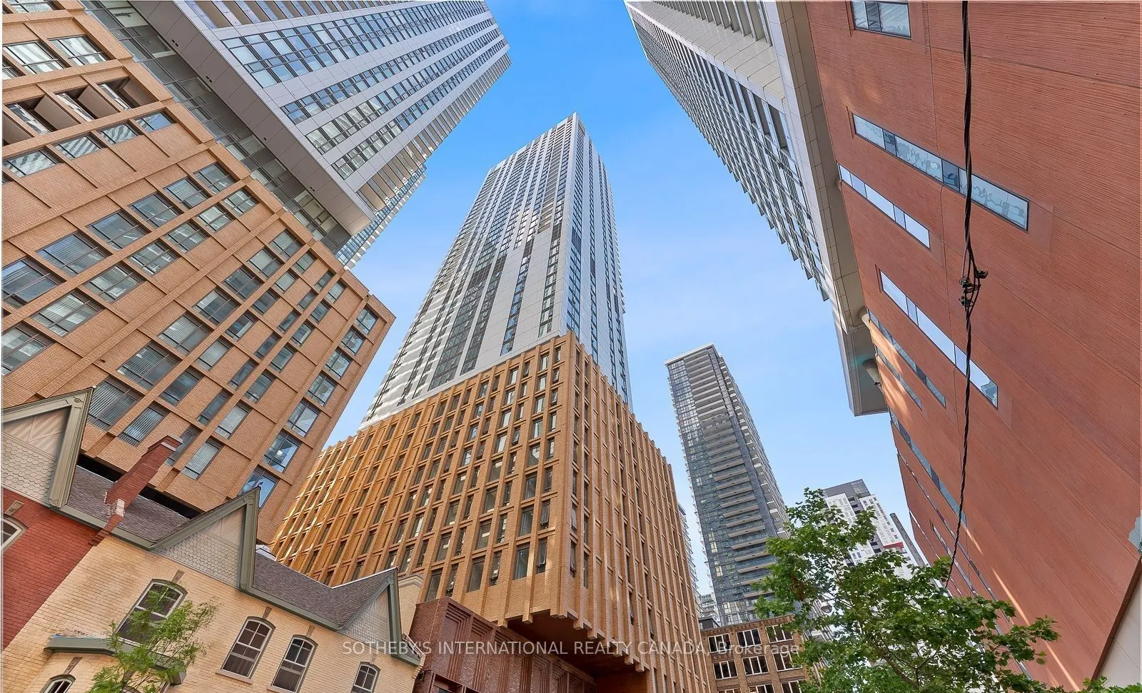 28 Widmer Street, #3226