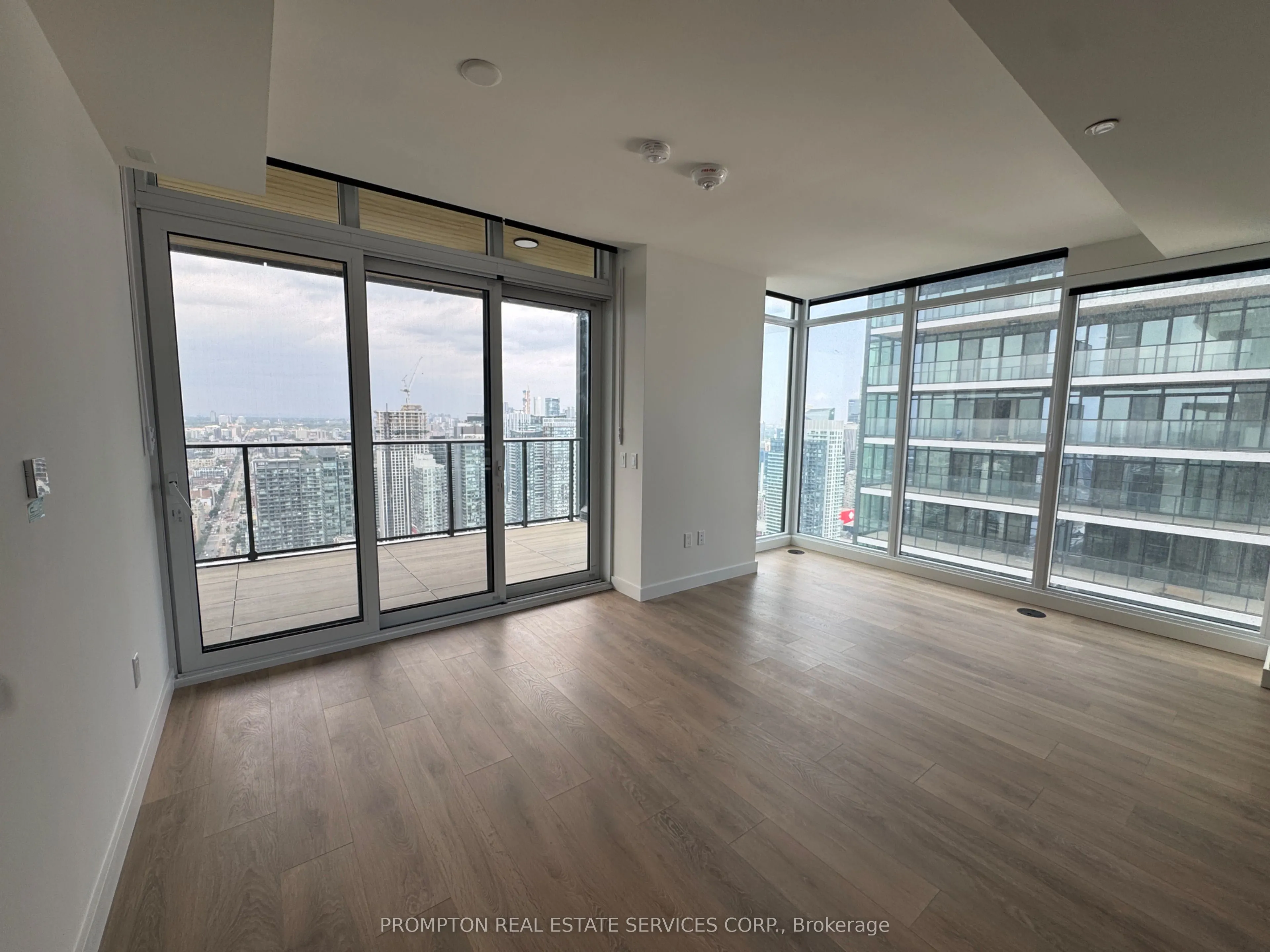 3 Concord Cityplace Way, #5905
