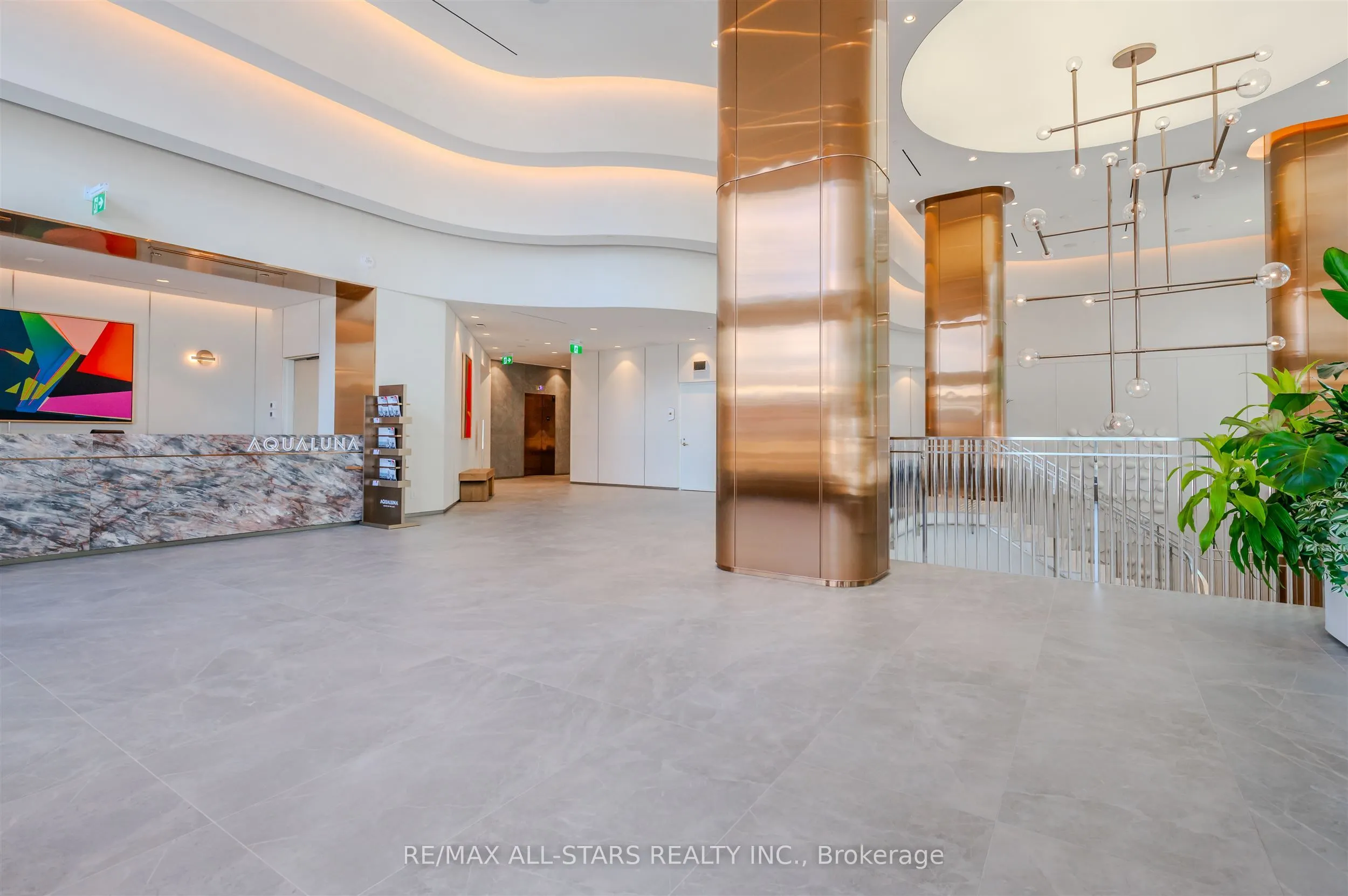 155 Merchants Wharf, #1328