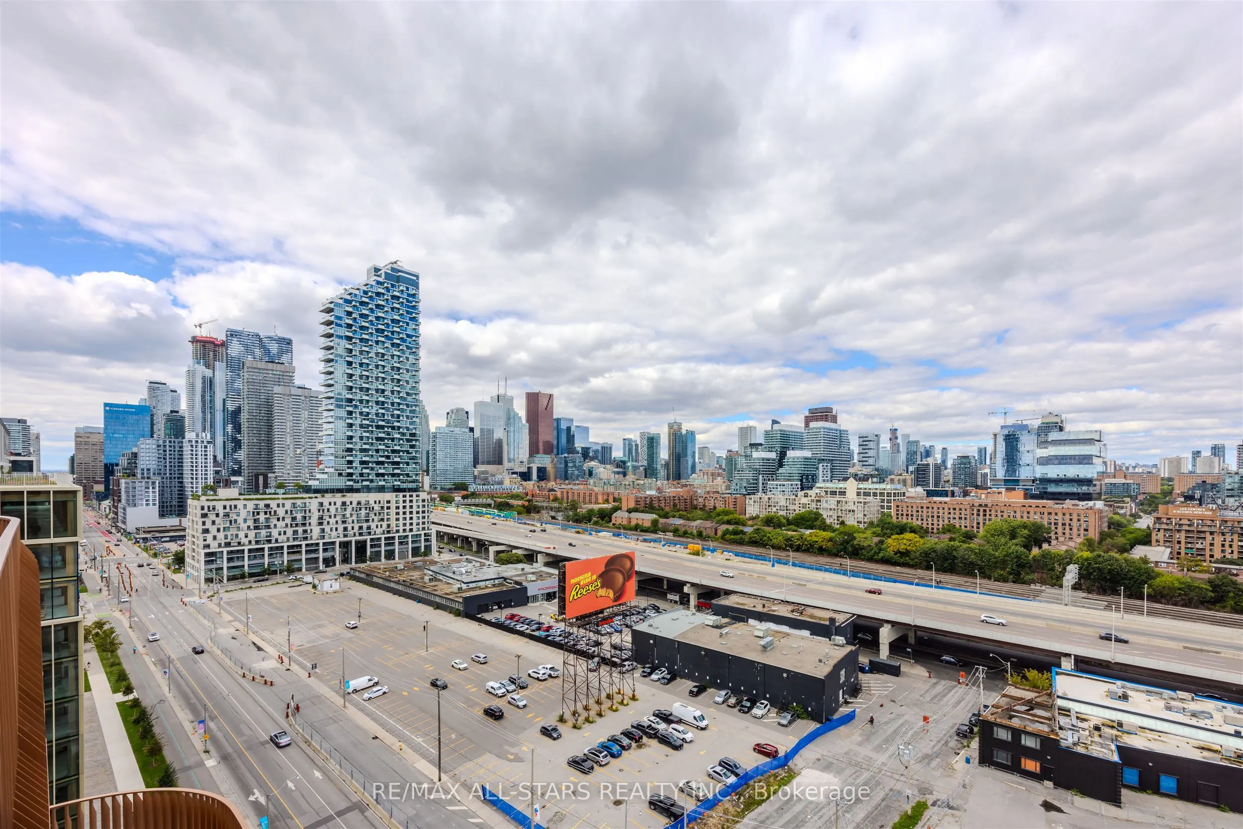 155 Merchants Wharf, #1328