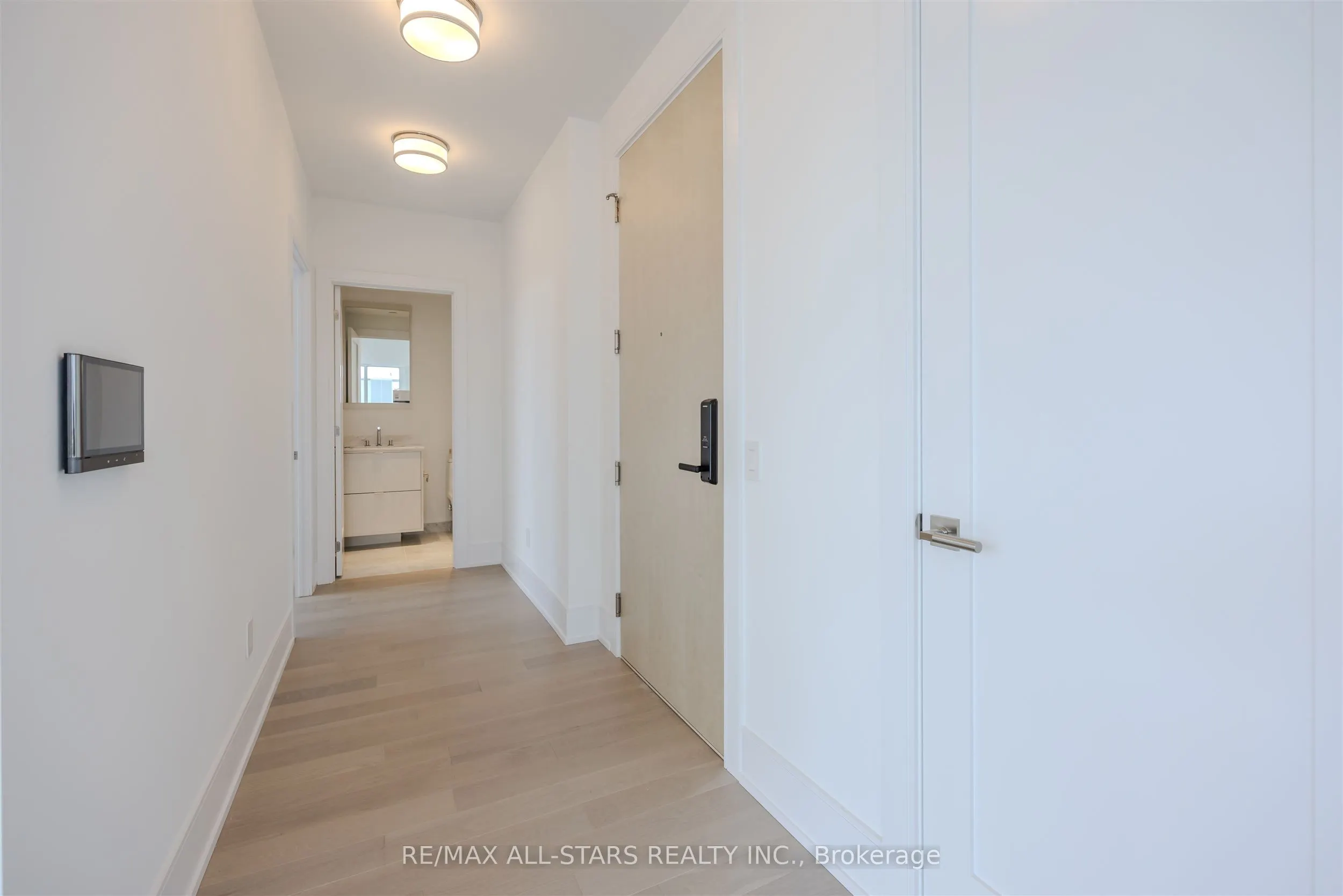 155 Merchants Wharf, #1328