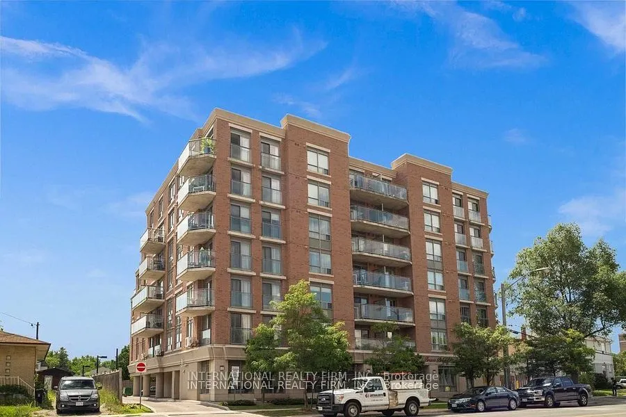 801 Sheppard Avenue W, #706