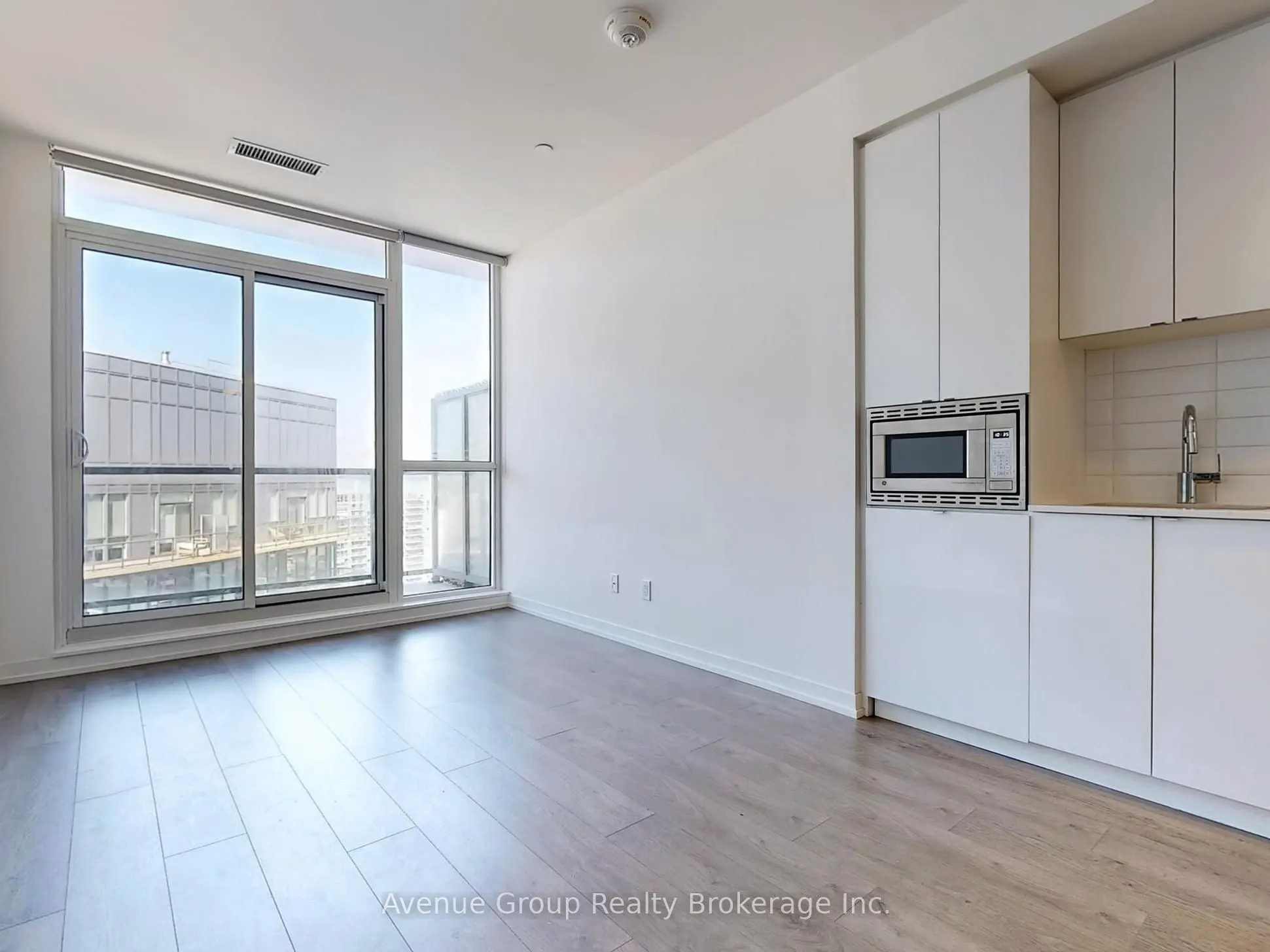 49 East Liberty Street, #2608