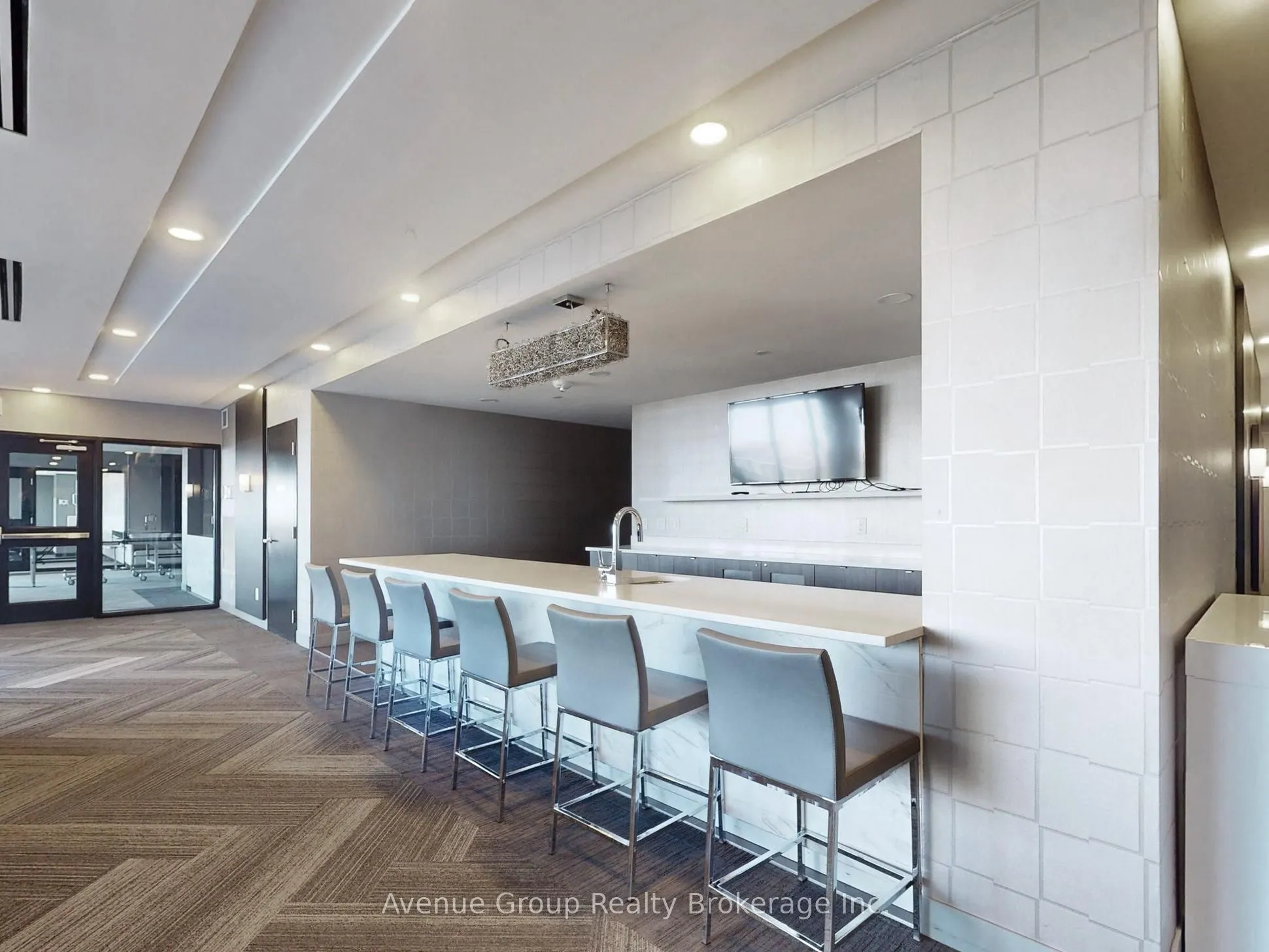 49 East Liberty Street, #2608