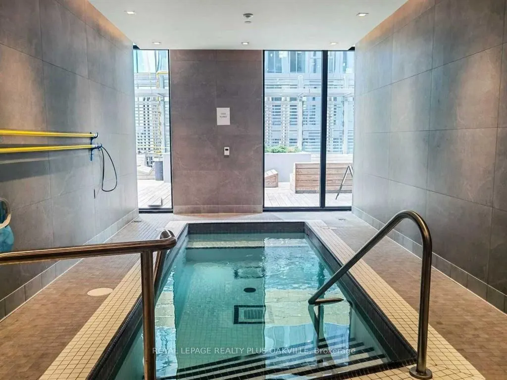 1 Yorkville Avenue, #3406