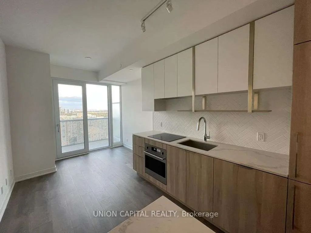 15 Holmes Avenue, #2906