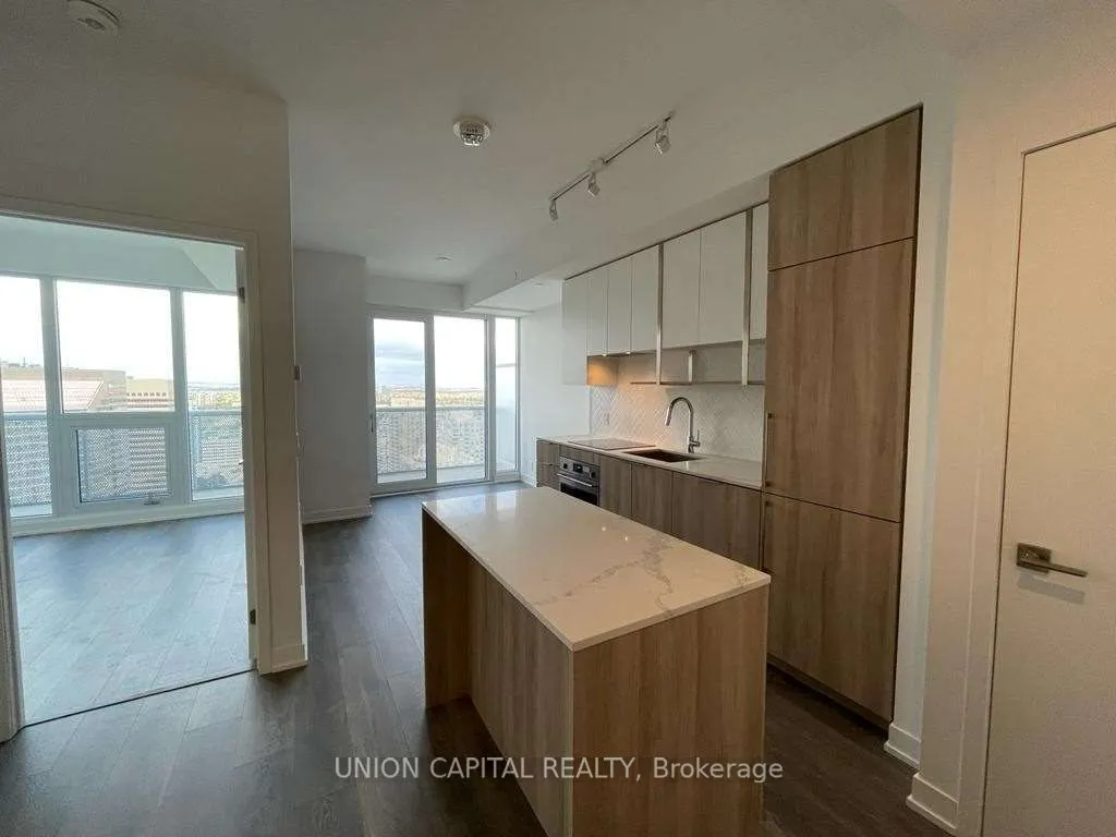 15 Holmes Avenue, #2906