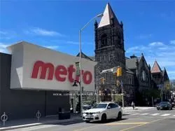 720 Spadina Avenue, #810