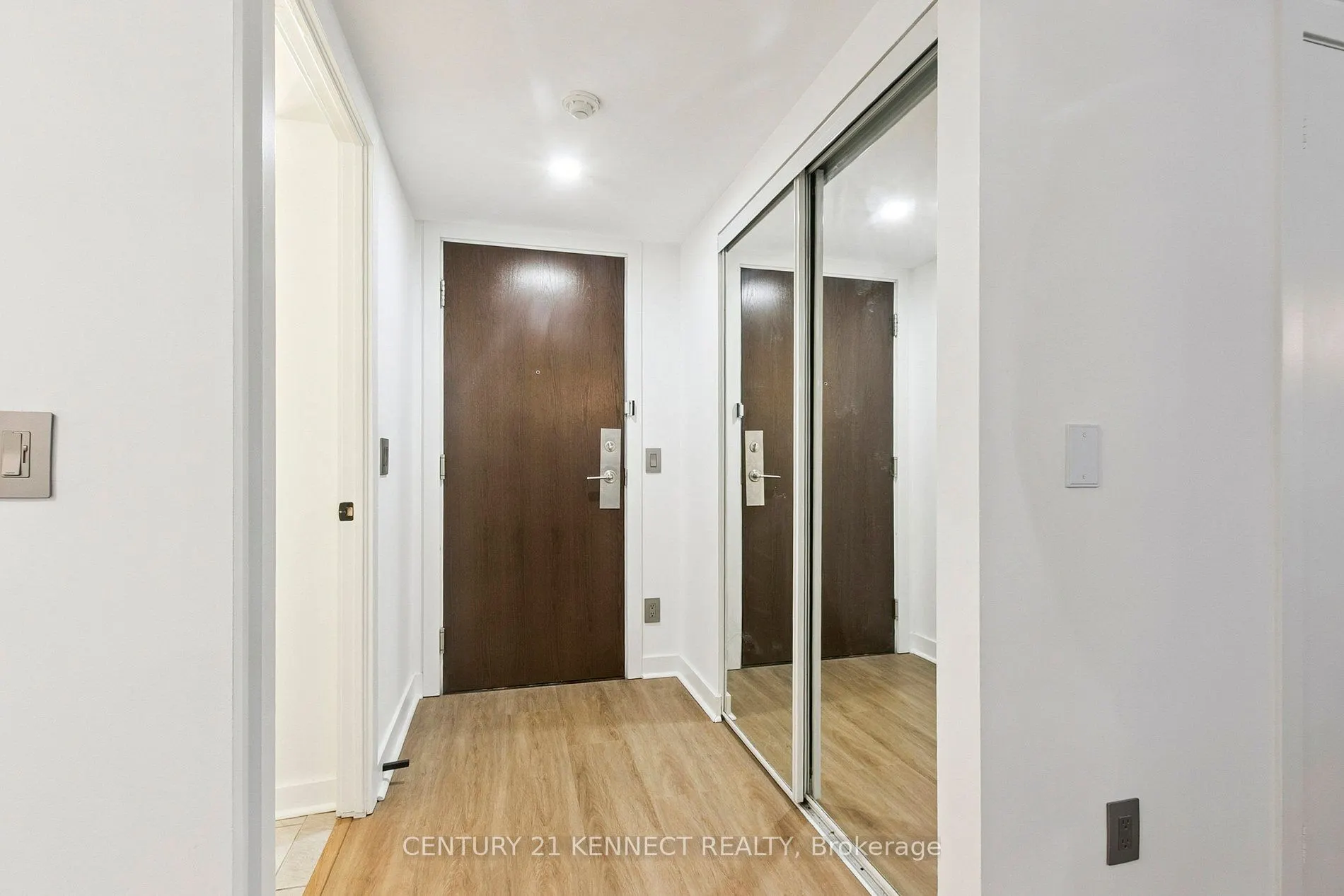 80 Western Battery Road, #1502