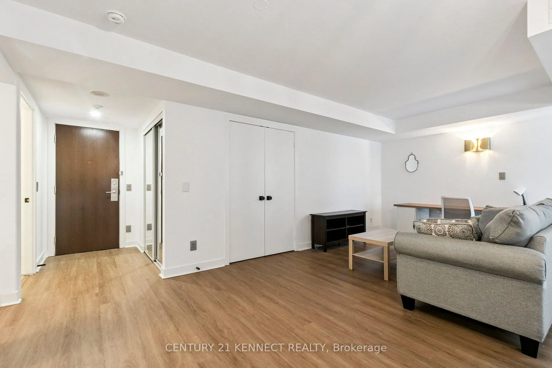 80 Western Battery Road, #1502
