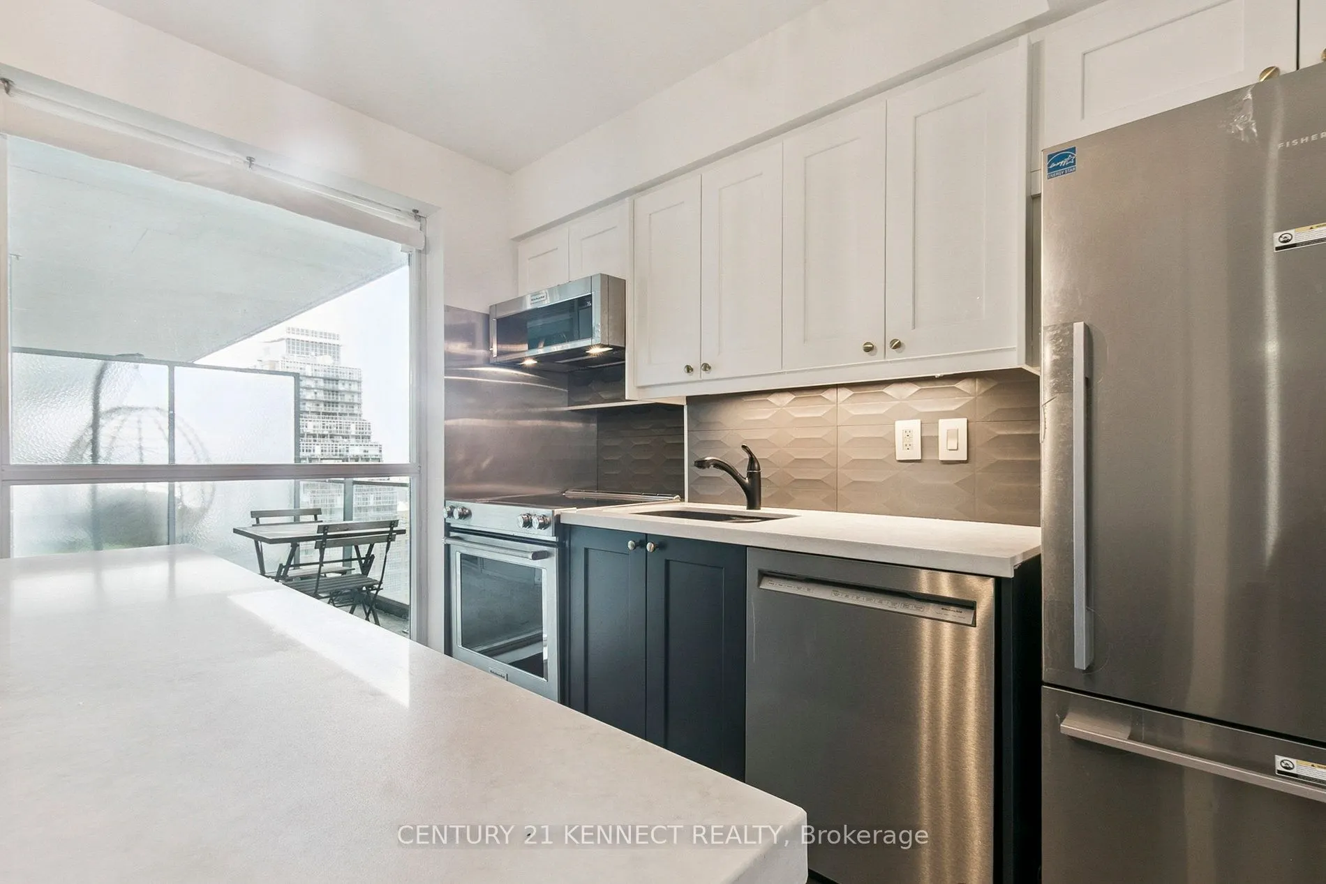 80 Western Battery Road, #1502