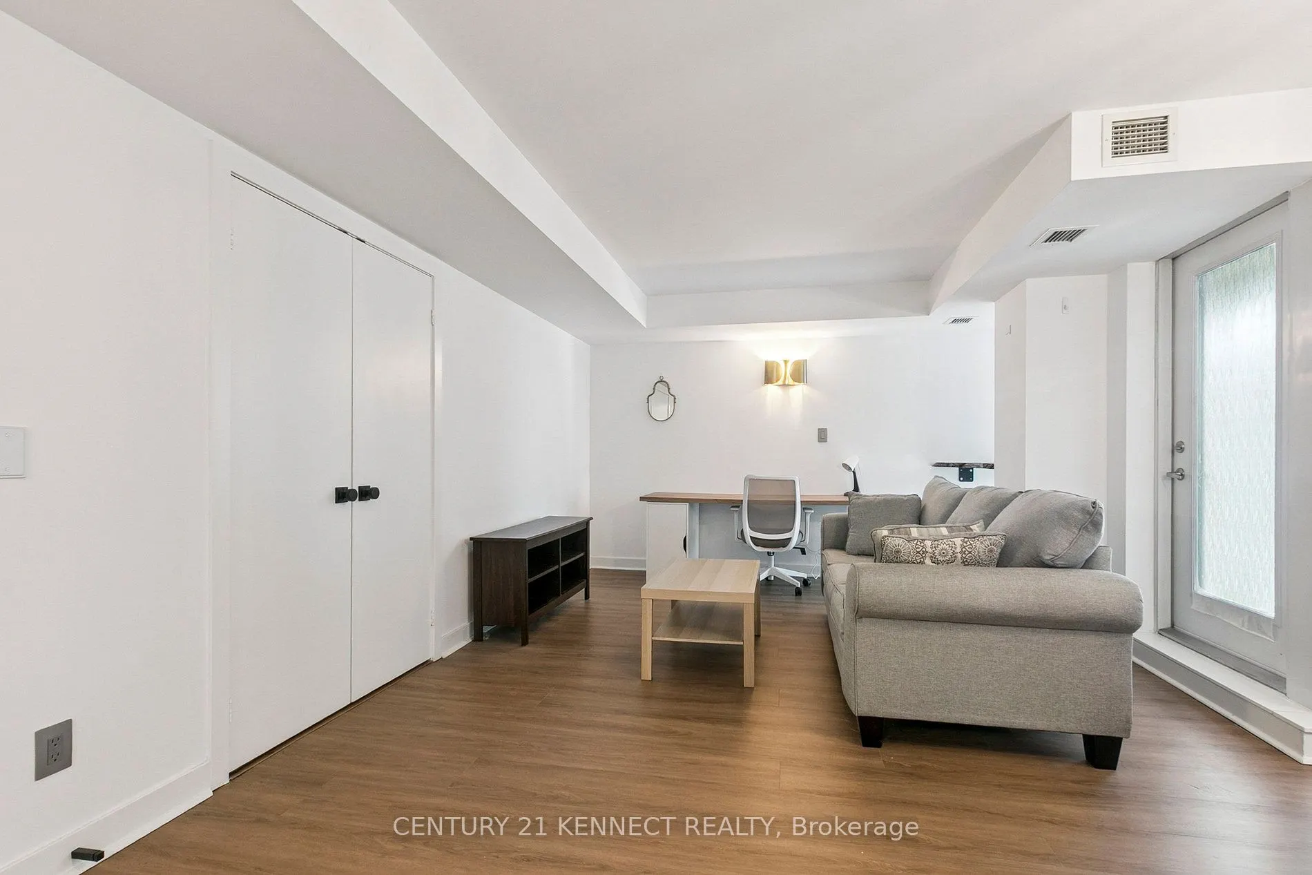 80 Western Battery Road, #1502