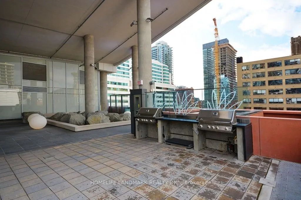21 Widmer Street, #3010