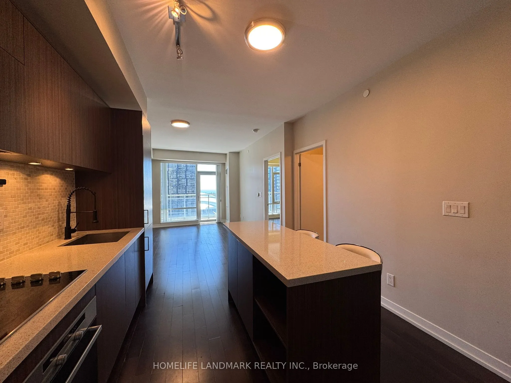 21 Widmer Street, #3010