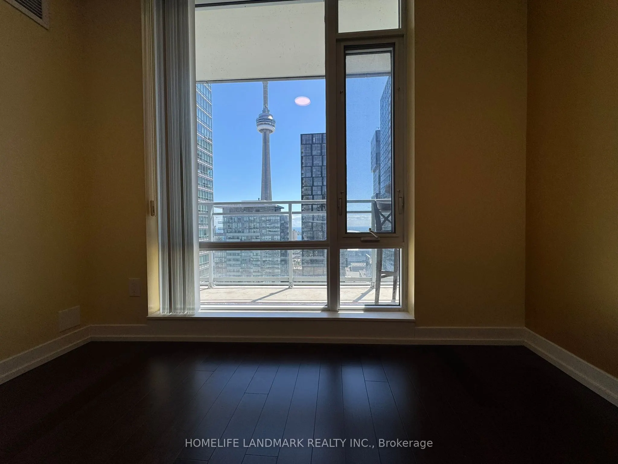 21 Widmer Street, #3010