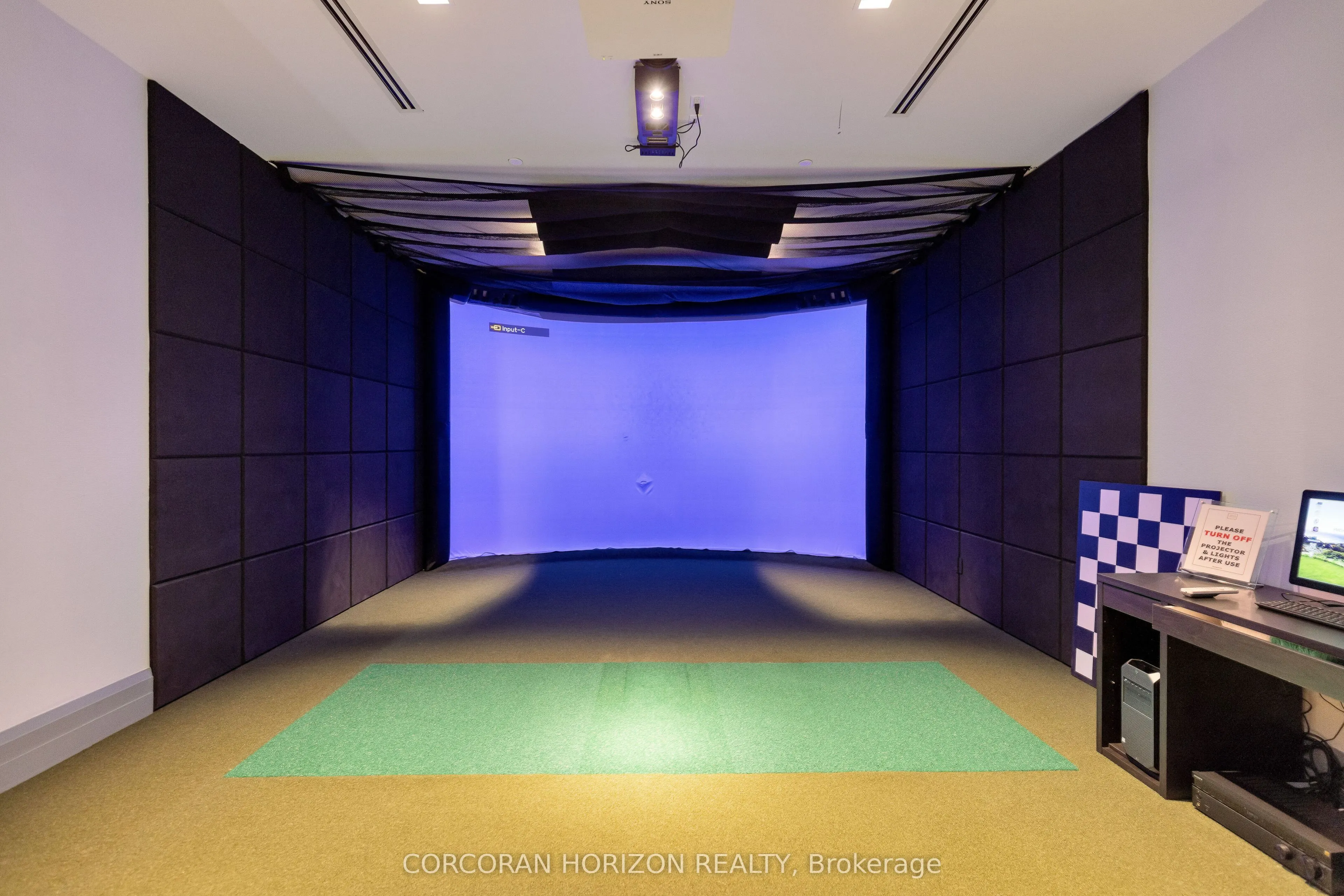 200 Cumberland Street, #3702