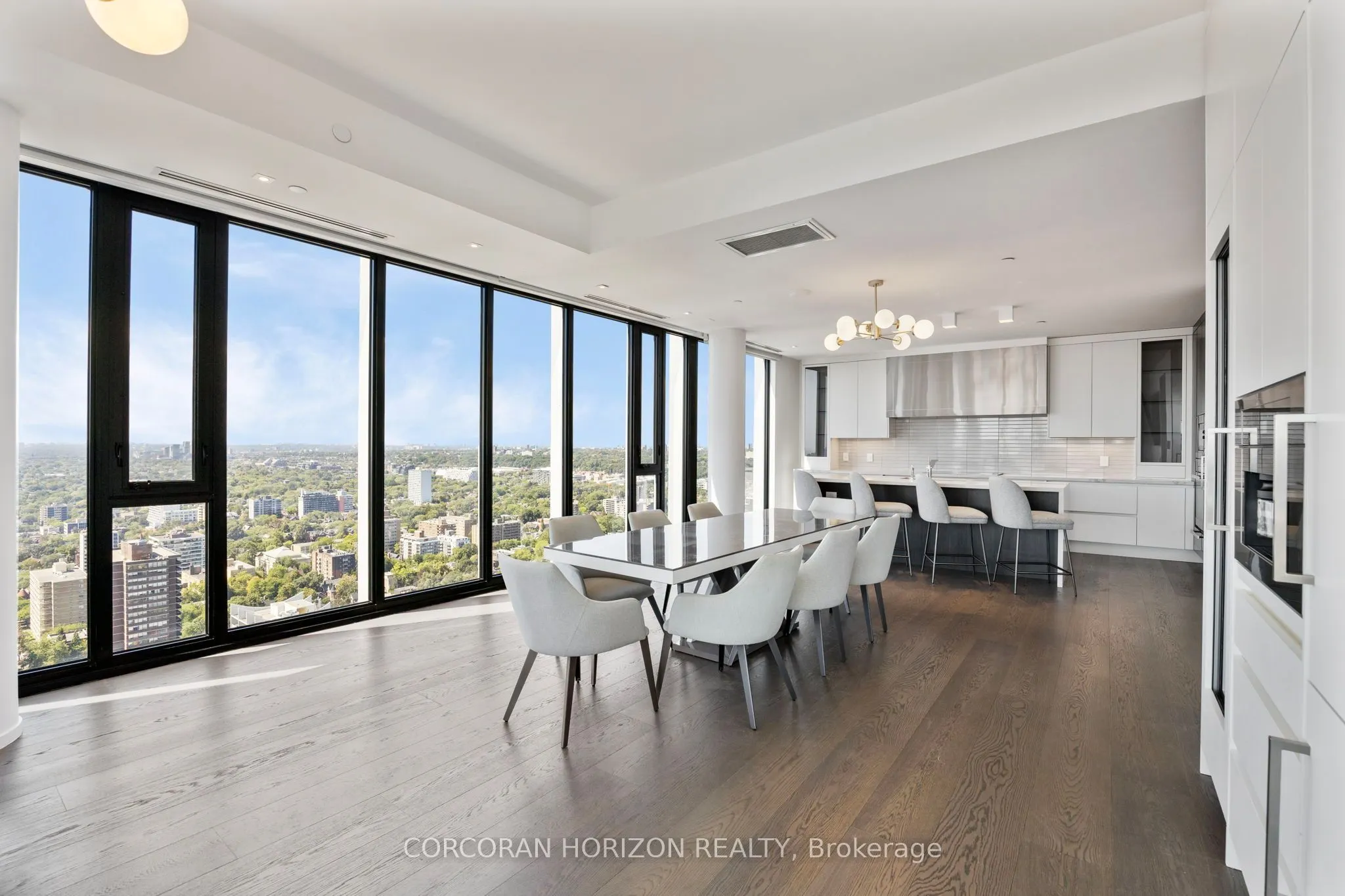 200 Cumberland Street, #3702