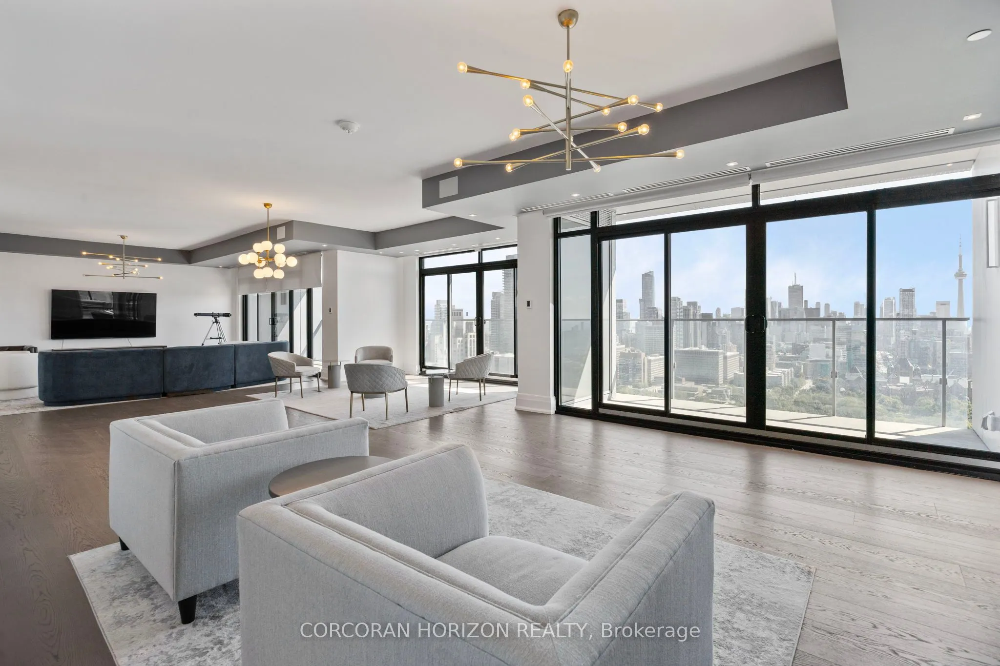 200 Cumberland Street, #3702