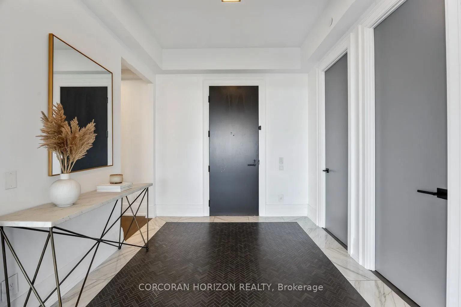 200 Cumberland Street, #3702