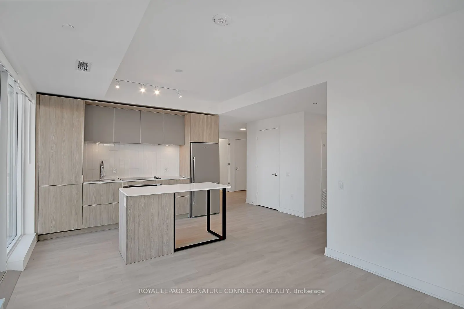 130 River Street, #609