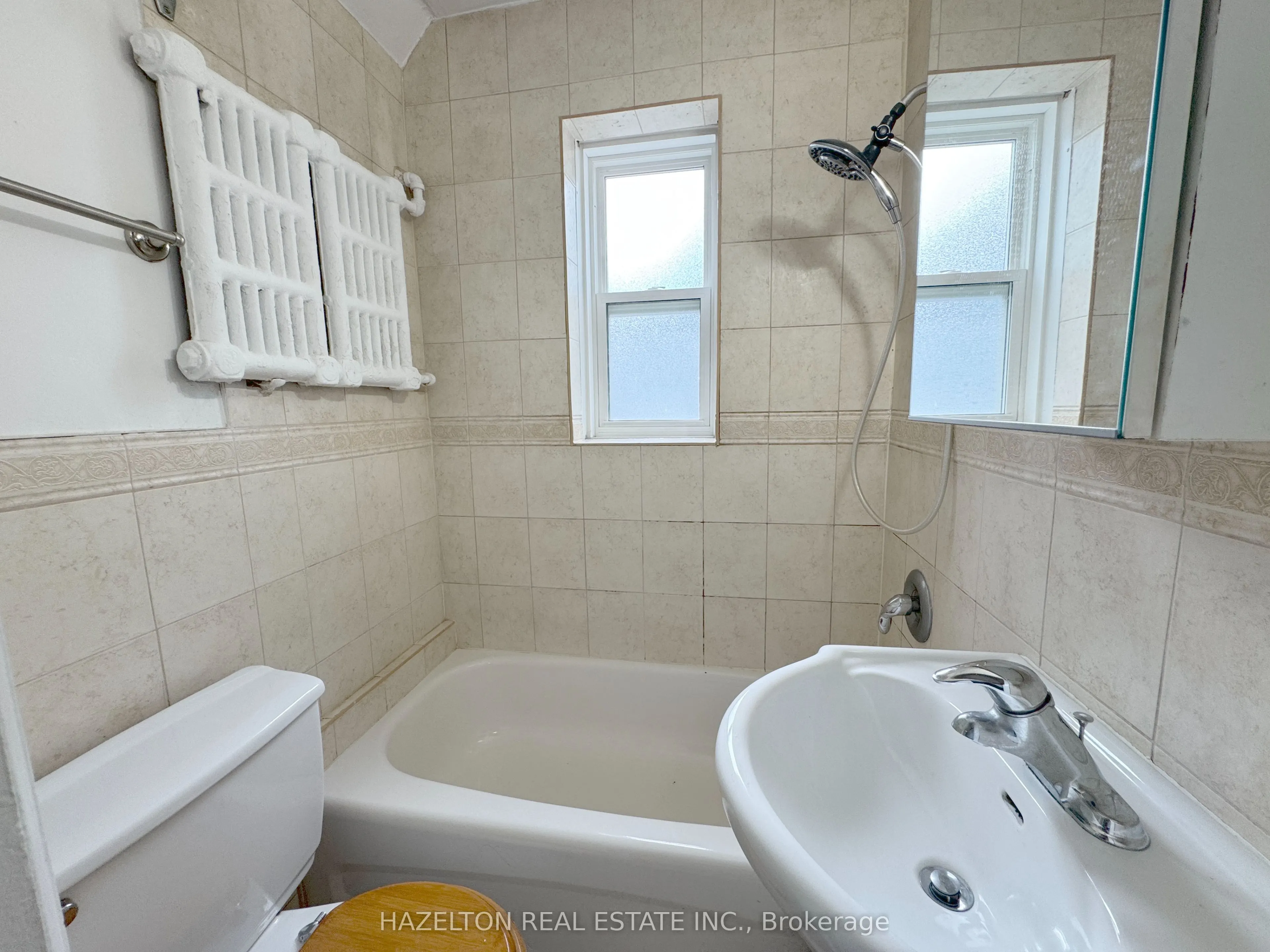 44 Huntley Street, #205