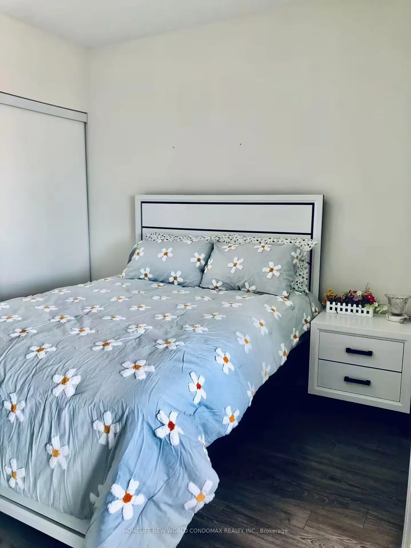 300 Front Street W, #3403
