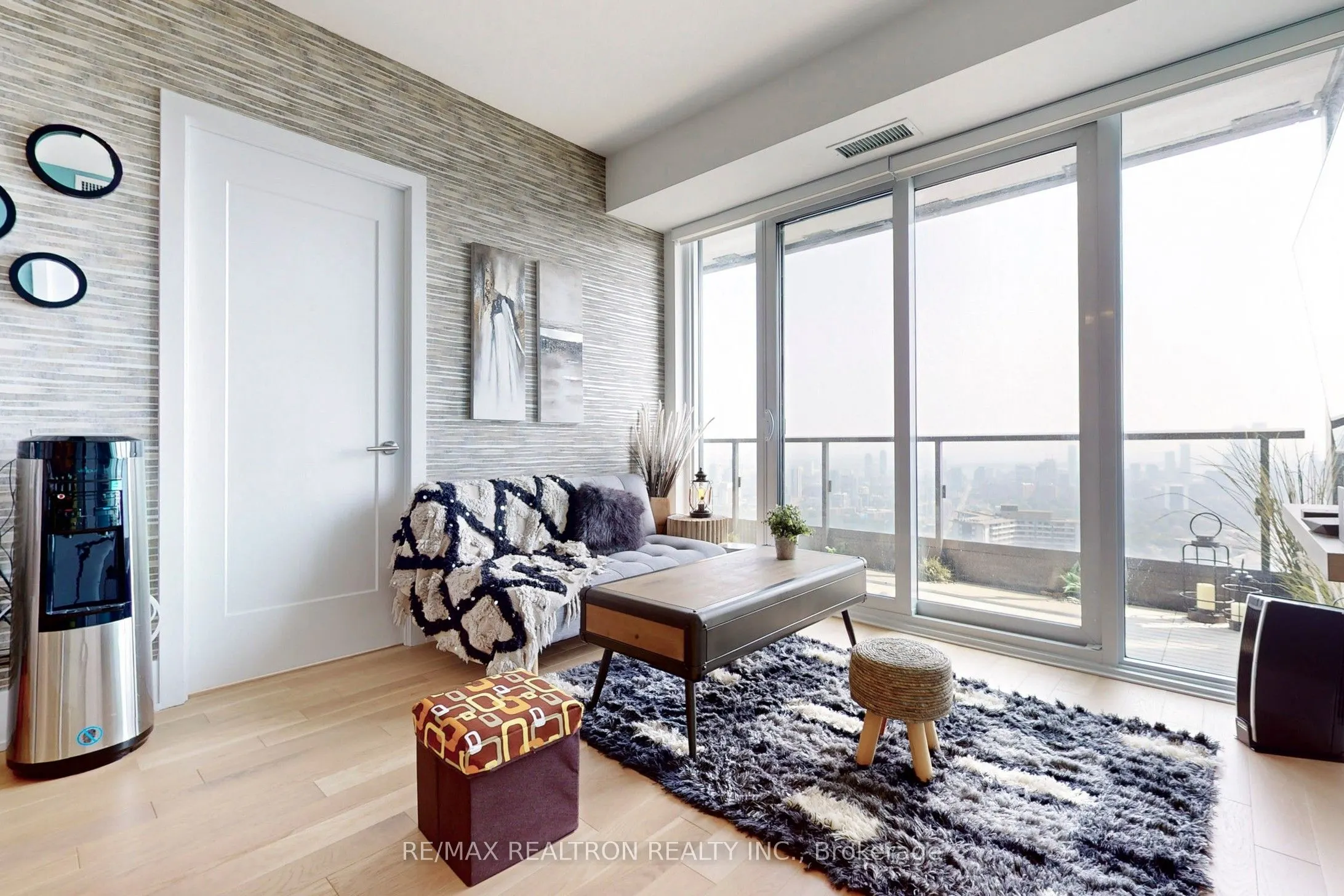 585 Bloor Street E, #4121