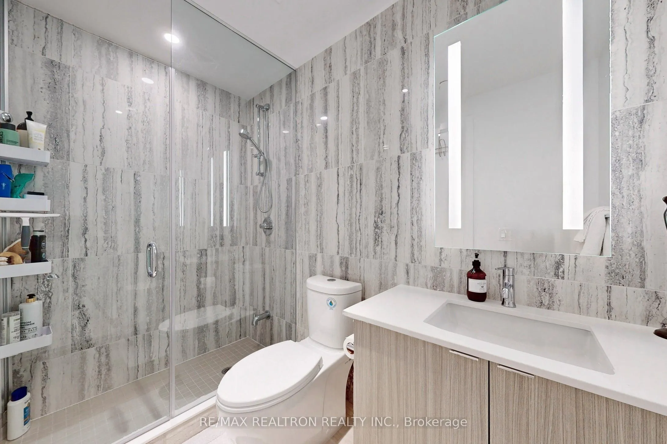 585 Bloor Street E, #4121