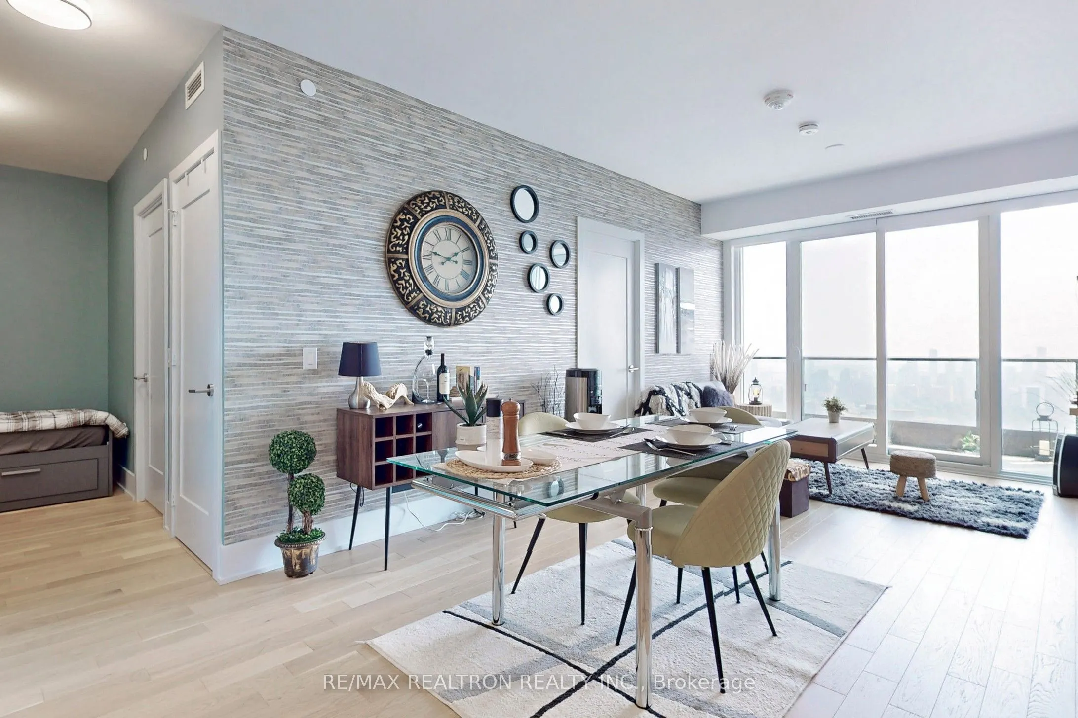 585 Bloor Street E, #4121