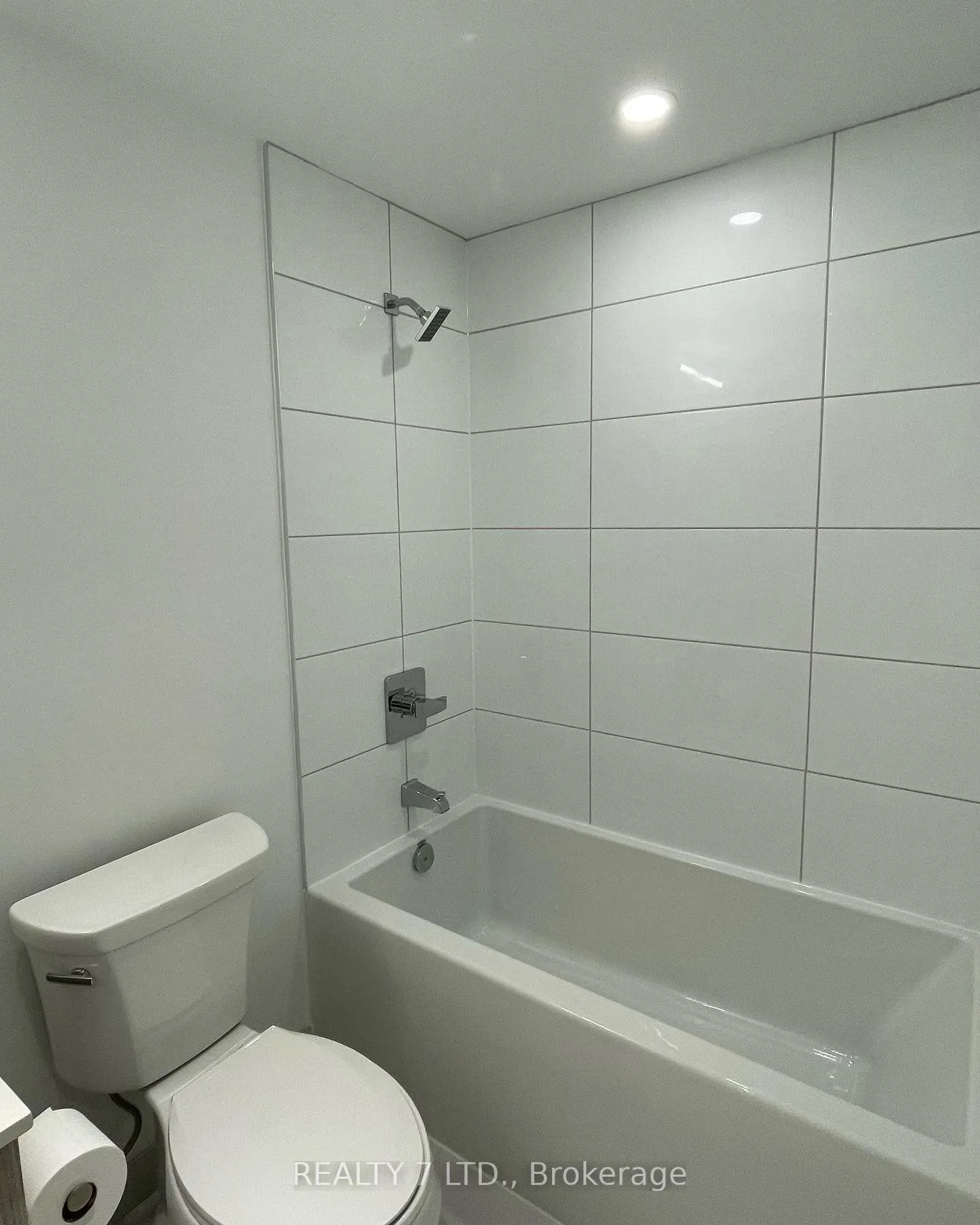 395 Bloor Street E, #1403