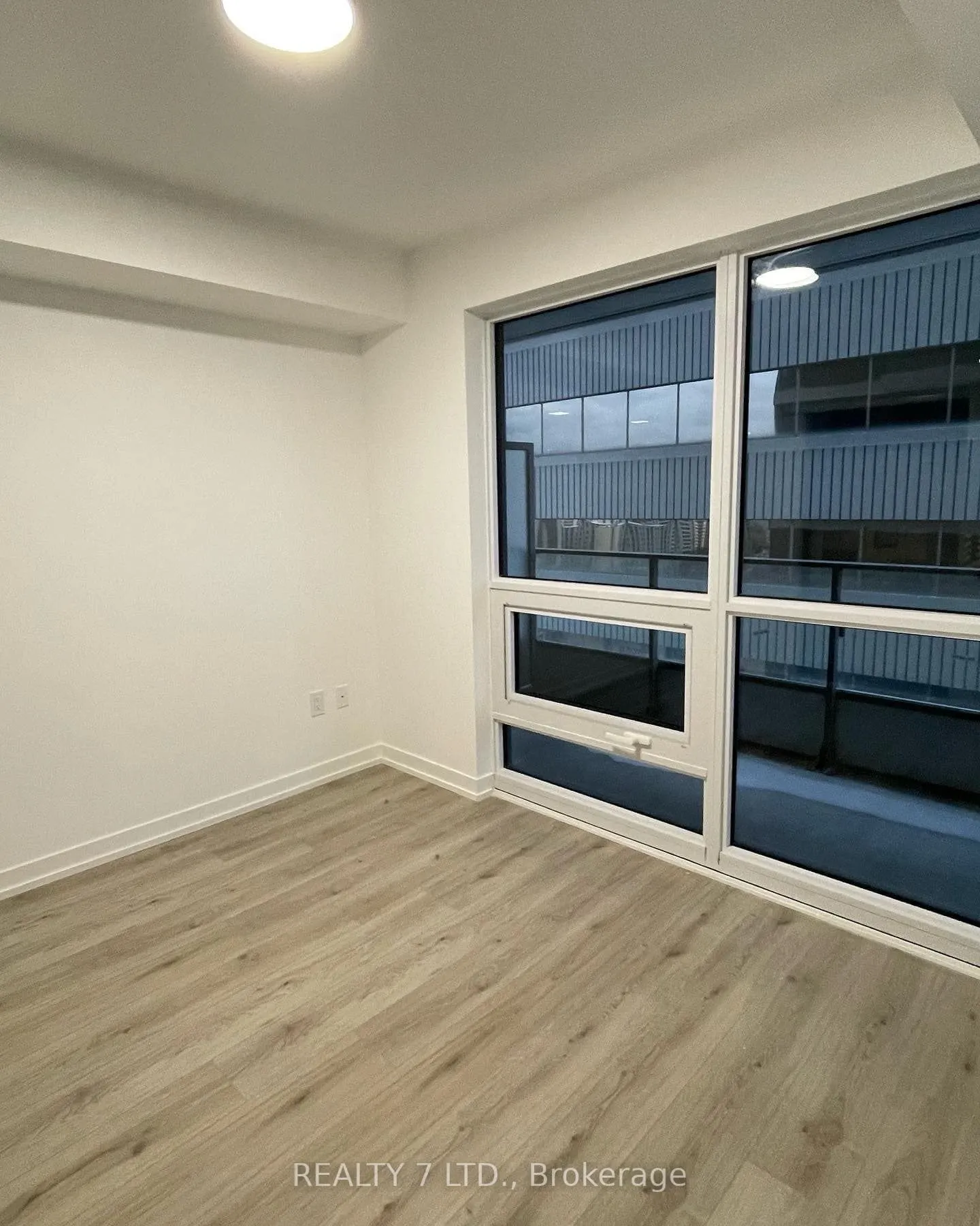 395 Bloor Street E, #1403