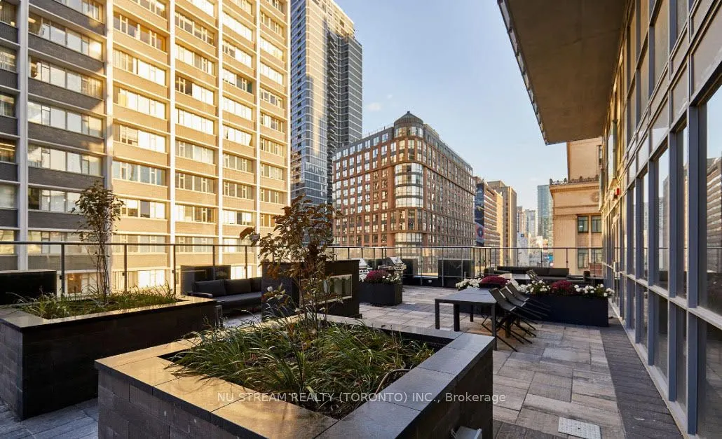 7 Grenville Street, #1712