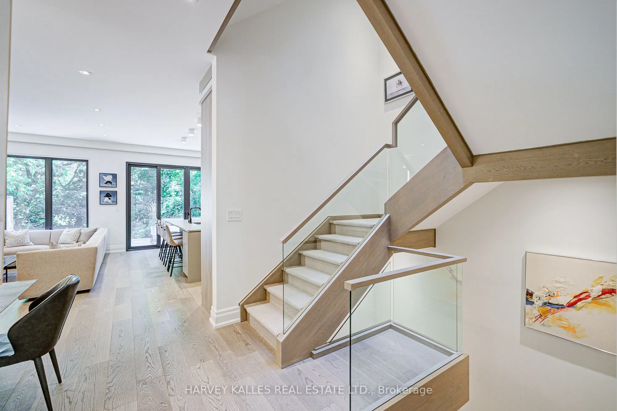 569 Arlington Avenue